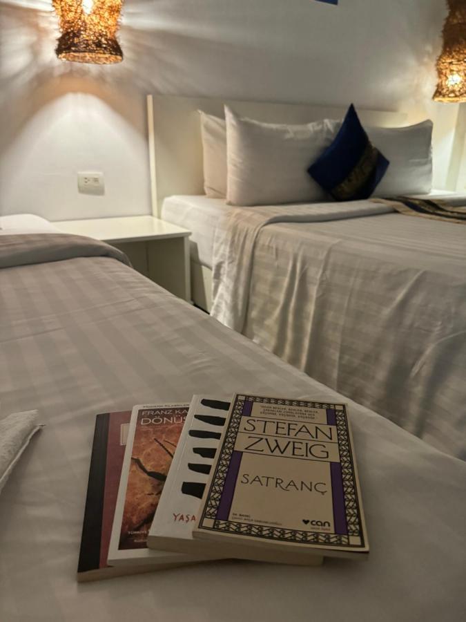 Istanbul Boutique Hotel Patong Екстериор снимка